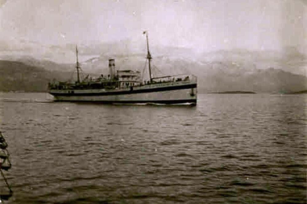 Bolnički brod Tirol u Boki, Foto: Privatna arhiva
