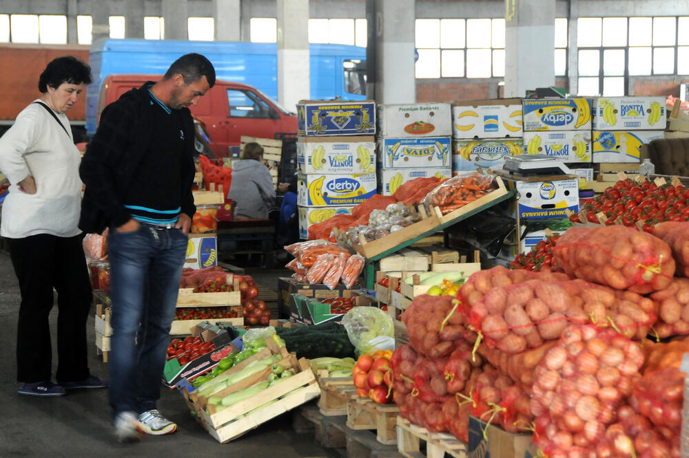 Najavljen program podrške otkupu proizvoda: Distributivni centar, Foto: Boris Pejović