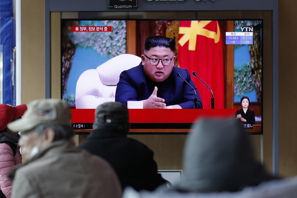 Južnokorejski portal navodi da je Kim operisan 12. aprila i da mu je zdravlje ozbiljno narušeno, Foto: AP