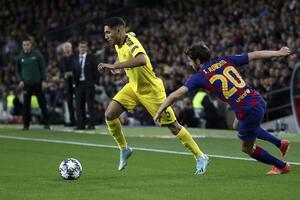 Akimijev agent: Mnogo je ponuda za najboljeg beka na svijetu, Real...