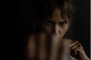 Hale Beri obrijala dio glave svojoj ćerki: Objasnila je i zašto