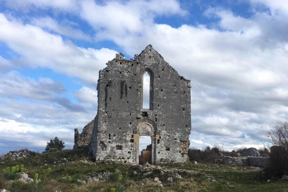 Ostaci katedrale Svete Marije, Foto: Privatna arhiva