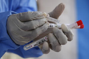 Njujork tajms: Nauka mogla da spriječi pandemiju, farmaceuti...