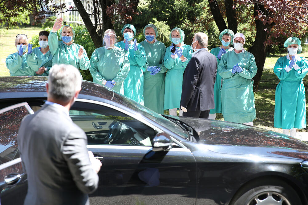 Đukanović u obilasku bolnice, Foto: Kabinet predsjednika Crne Gore