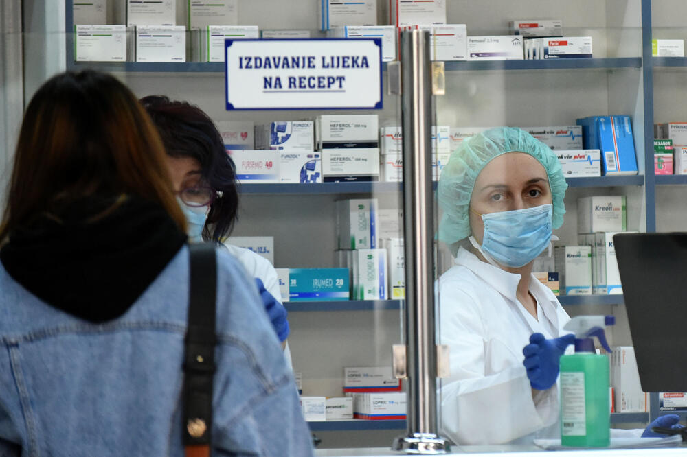 Detalj iz jedne od apoteka Montefarma, Foto: Boris Pejović