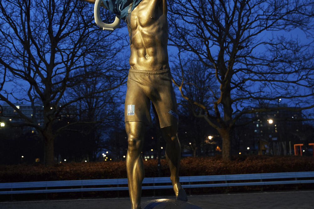 Ibrahimovićeva statua, Foto: Andreas Hillergren