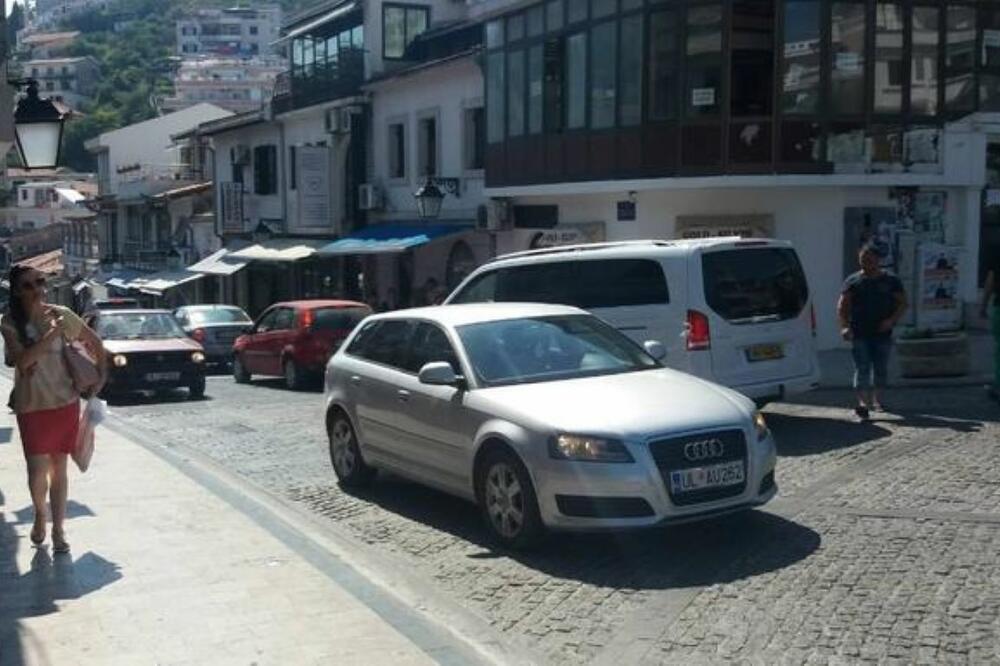 Ulcinj saobraćaj, Foto: Samir Adrović