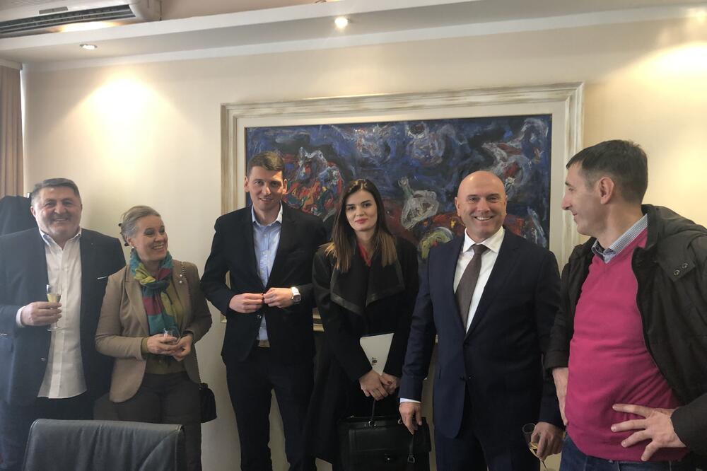 Vrijeme ljubavi: Carević na koktelu nakon što je izabran, Foto: Vuk Lajović