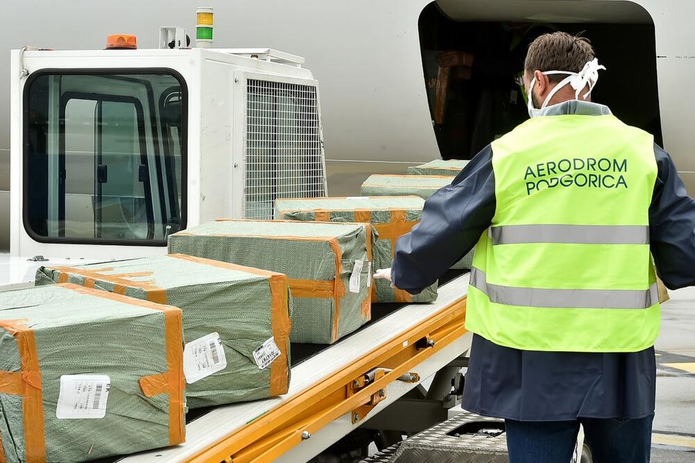 Dopremljena oprema, Foto: Vlada Crne Gore