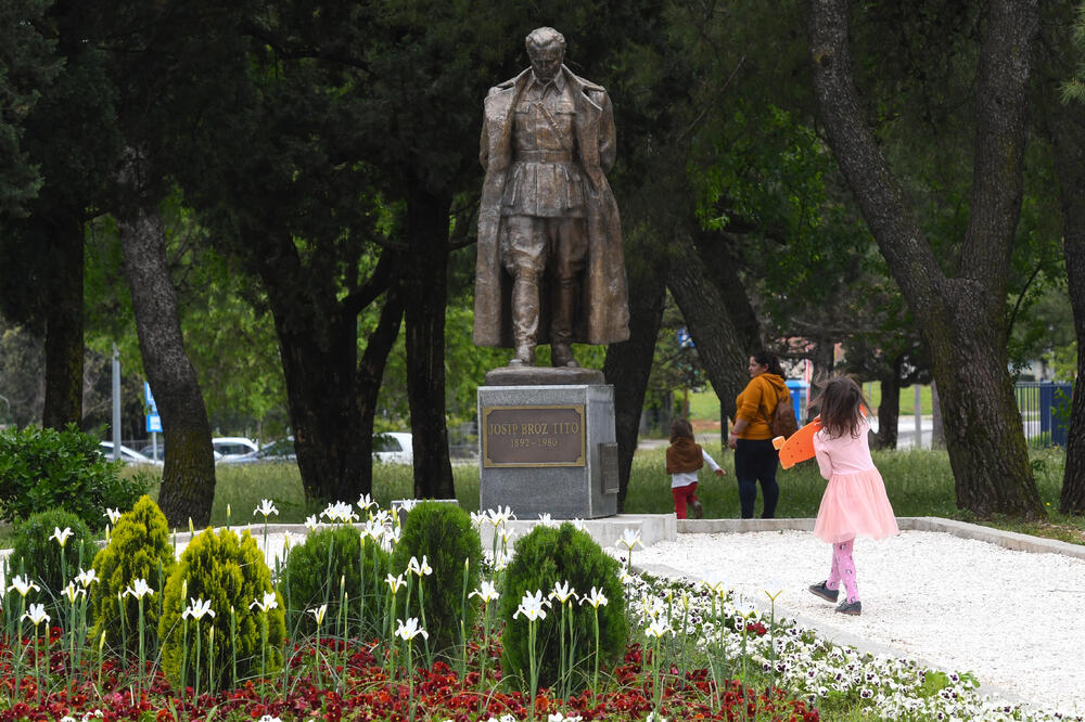 Titov spomenik u Podgorici, Foto: Savo Prelević