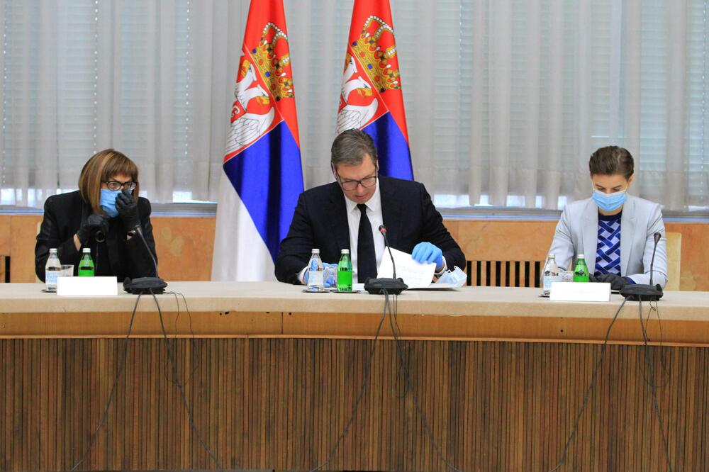 Predsjednica Skupštine Srbije Maja Gojković, predsjednik Srbije Aleksandar Vučić i premijerka Srbije Ana Brnabić, Foto: BETAPHOTO