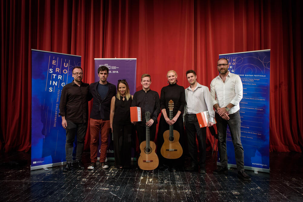 Finalisti i organizatori jednog od prethodnih izdanja, Foto: Dalibor Sevaljevic