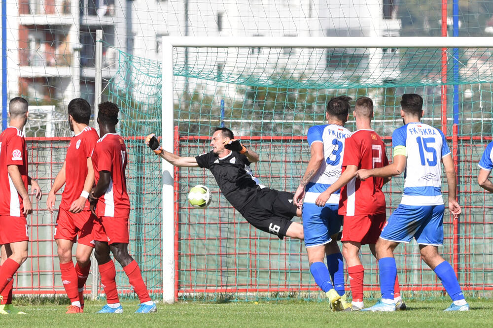 Sa meča OFK Titograd - Iskra, Foto: Savo PRELEVIC