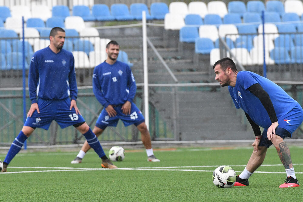 Današnji trening fudbalera Budućnosti, Foto: Savo Prelević