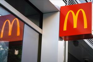SAD: Pucano na radnike Mekdonaldsa jer su od mušterija tražili da...
