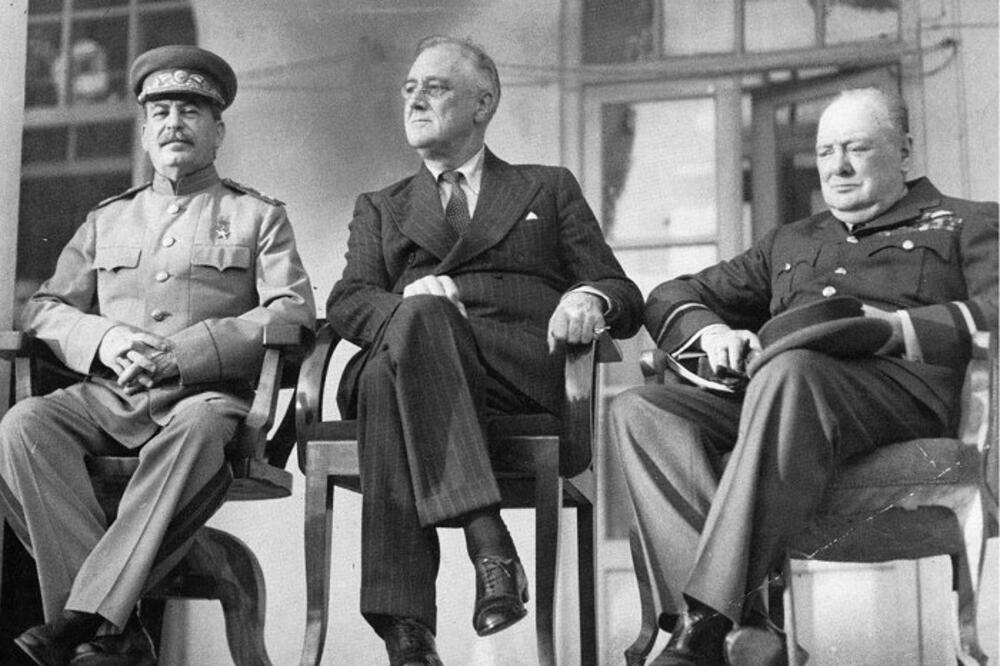 Staljin, Ruzvelt i Čerčil u Teheranu 1943. (wikipedia.org)
