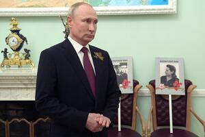 Oko tri miliona Rusa u akciji "Besmrtni puk - onlajn", Putin:...