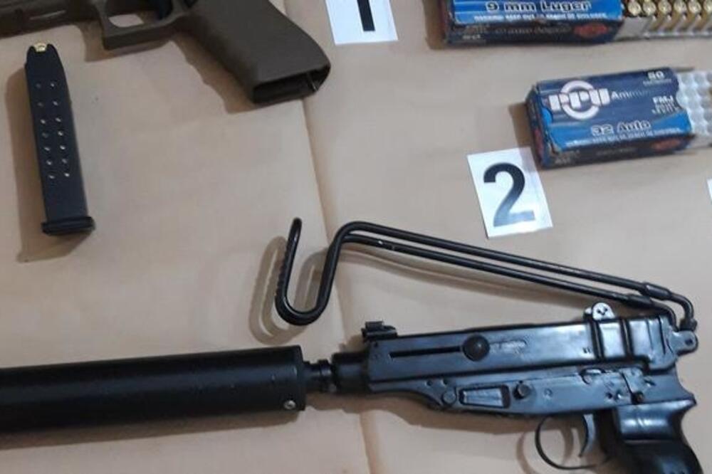 Oružje oduzeto od Piste, Foto: Uprava policije