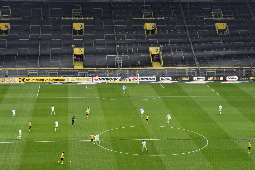 Detalj sa meča Borusija Dortmund - Volfsburg odigranog 18. februara, Foto: AP