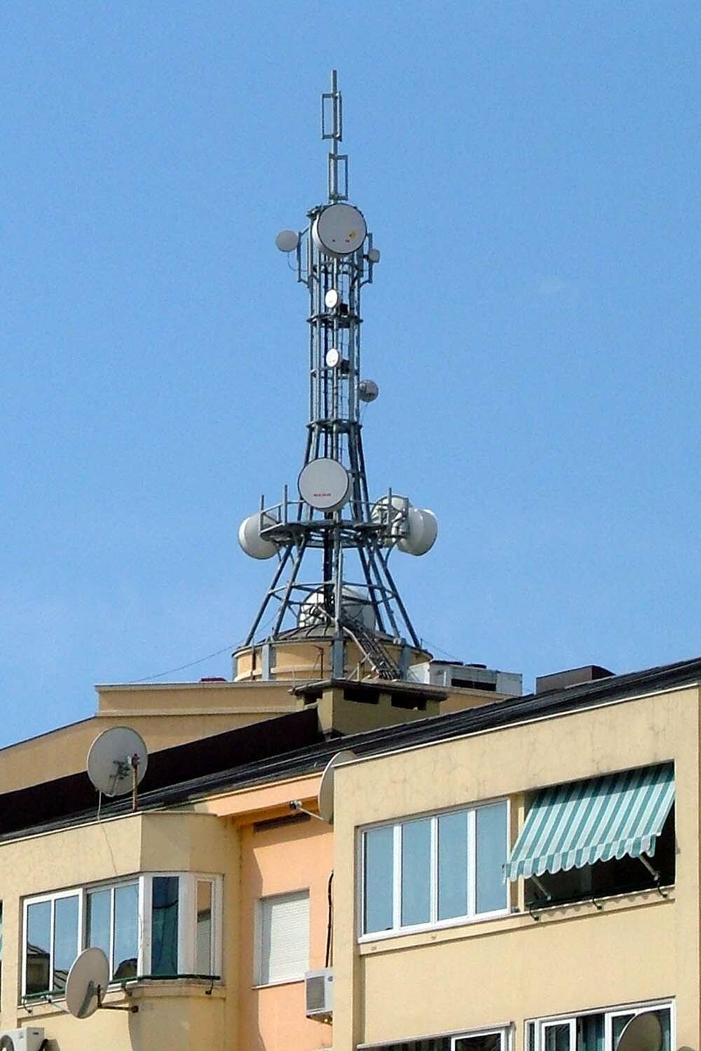 Ako se poštuju standardi nema opasnosti samo rizika: Predajnik u Podgorici, Foto: Arhiva Vijesti