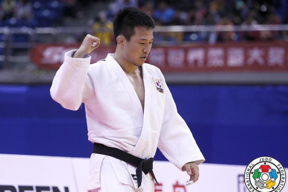 Vang, Foto: Gabriela Sabau