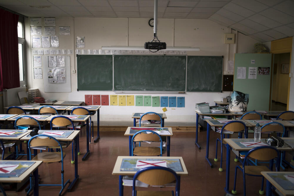 Škola u Francuskoj, Foto: Daniel Cole/AP/Beta