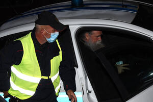 Joanikije: Postoje mjere, zakonite ili ne, zbog zdravlja ljudi....