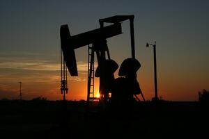 Pad američkih zaliha podigao cijene nafte iznad 30 dolara