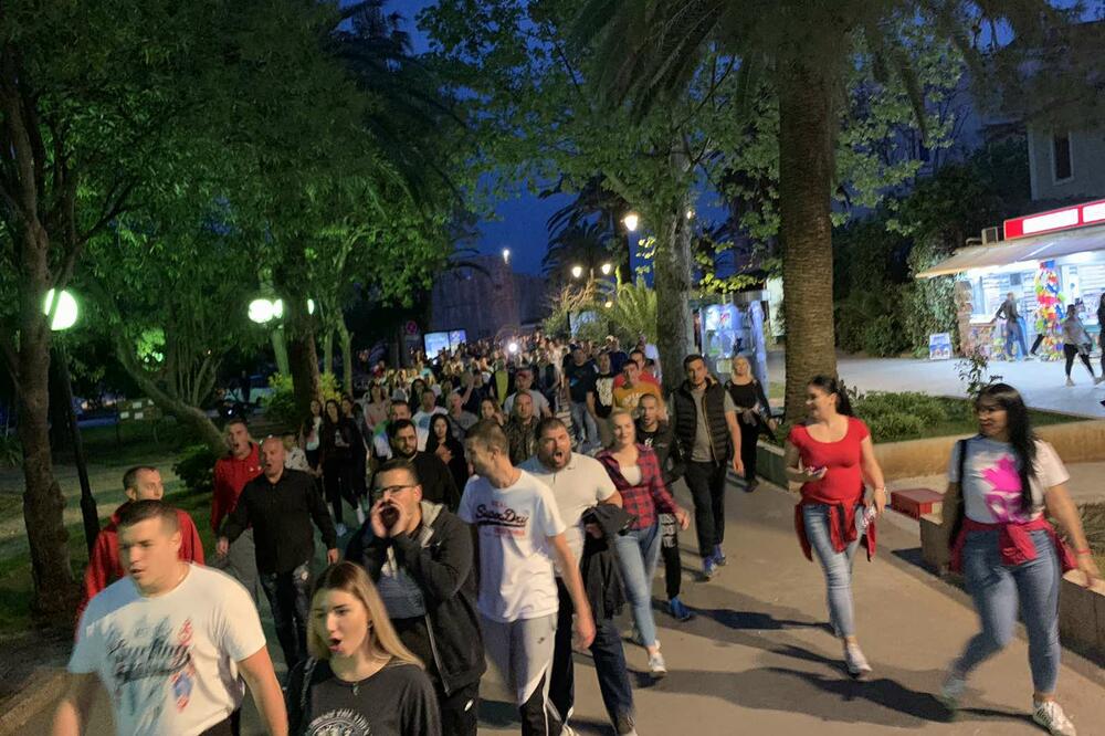 Sa okupljanja u Budvi, Foto: Vuk Lajović