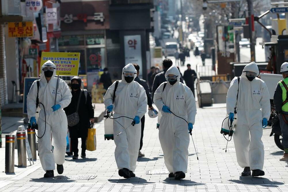 Budućnost će obilježiti “običan” svijet, koji se pokazao ključnim za preživljavanje društva (Ilustracija)