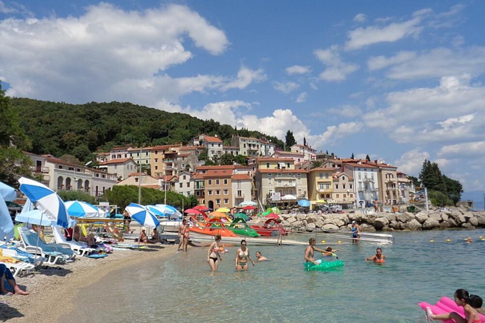 Plaža u Hrvatskoj, Foto: Commons.wikimedia.org