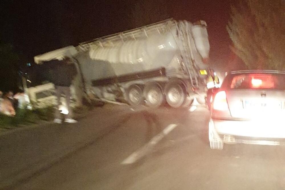 Sa mjesta nezgode, Foto: Jadranka Ćetković