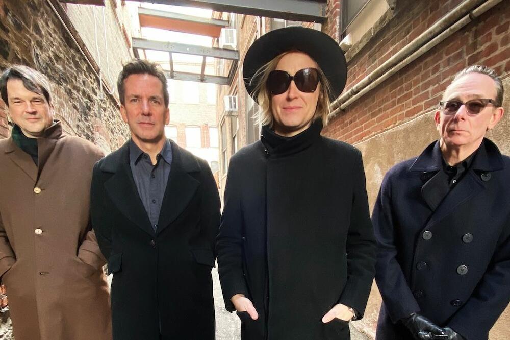 Fake Names, Foto: Fake Names