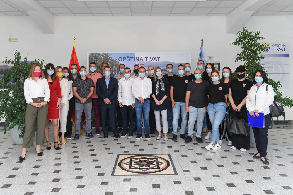 Volonterski timovi, Foto: Miko Đuricić