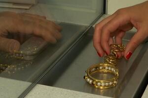 Italijani zbog krize prodaju zlato