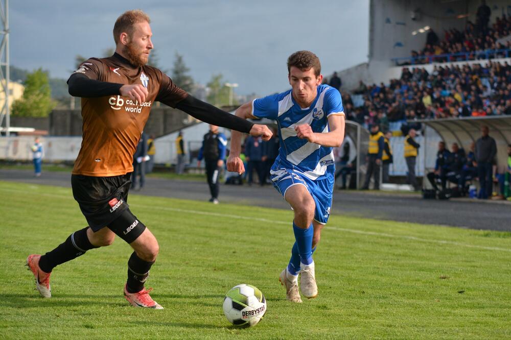 Vujačić (Budućnost) i Vučić (Sutjeska), Foto: Milan Šapurić