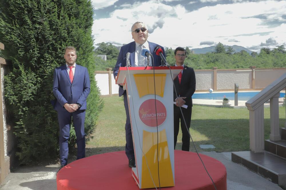 Sa konferencije za novinare, Foto: Demokratska Crna Gora