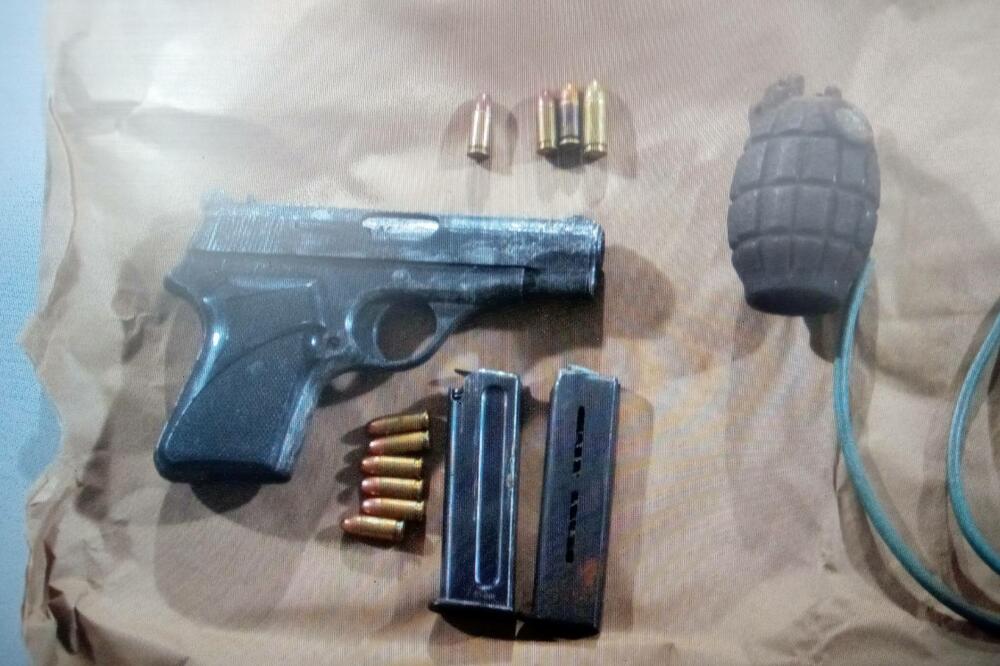 Pronađeno oružje, Foto: Uprava policije