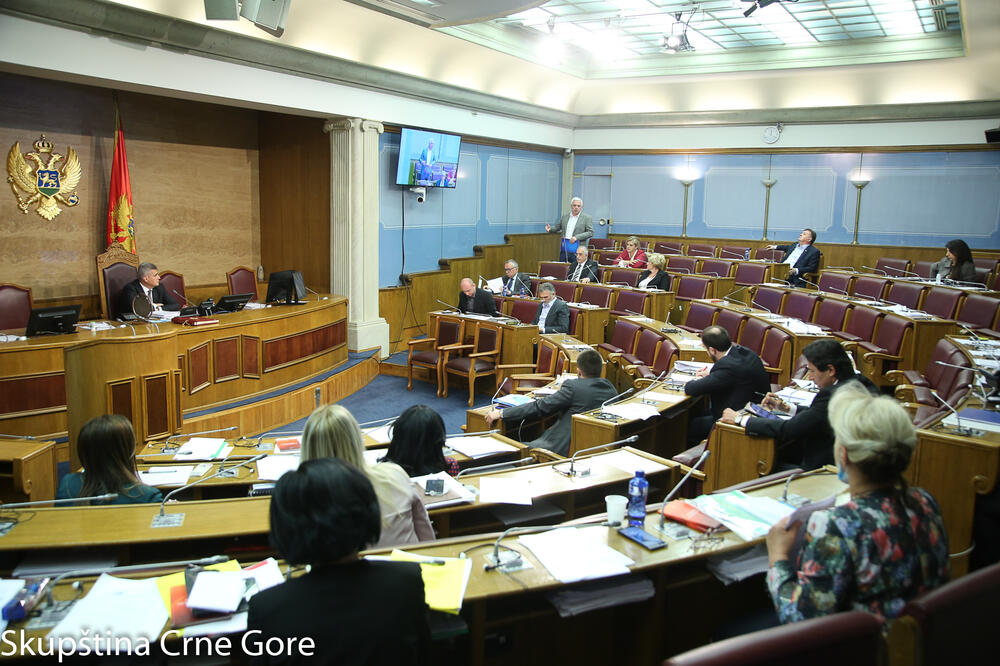 Sa današnje rasprave u Skupštini, Foto: Igor Sljivančanin