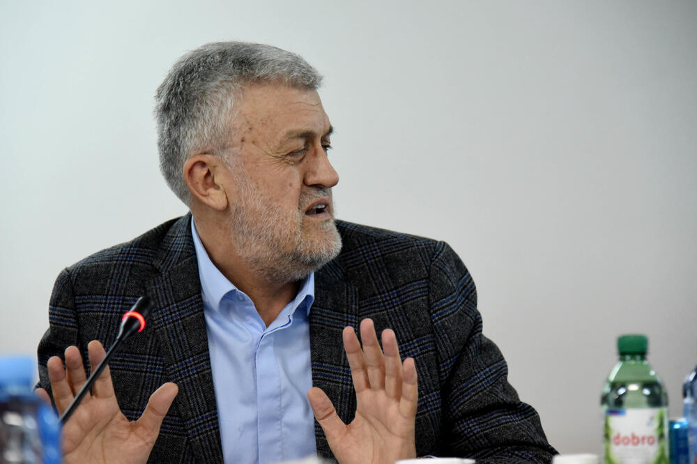 Prvo saopštio kazne, pa pokrenuo disciplinski: Šundić, Foto: Boris Pejović