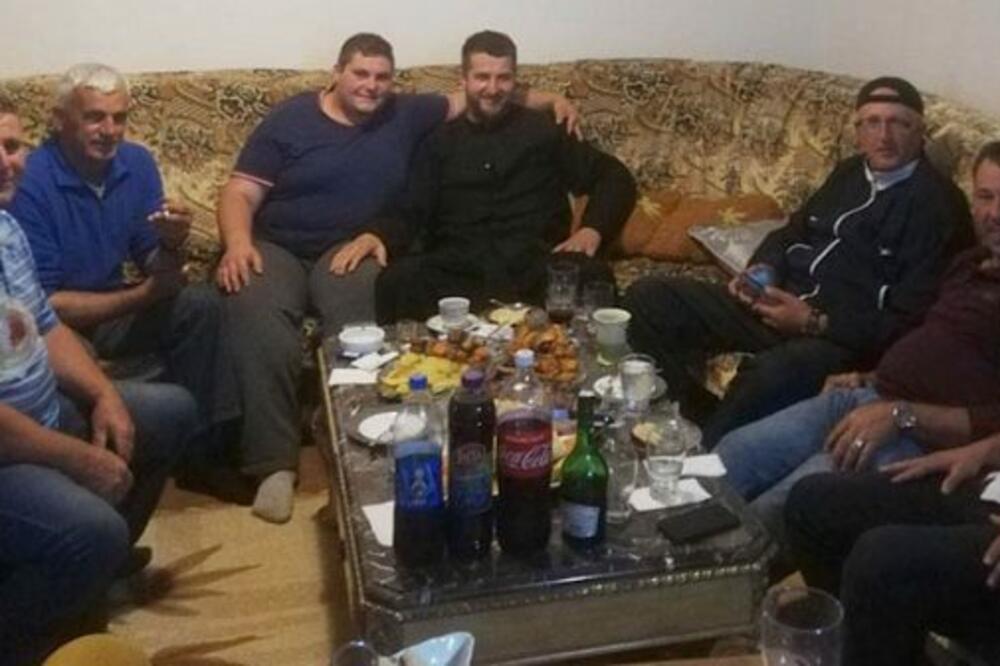 Radović u domu Kalezića, Foto: Bar info