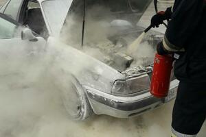 U Bijelom Polju gorio automobil