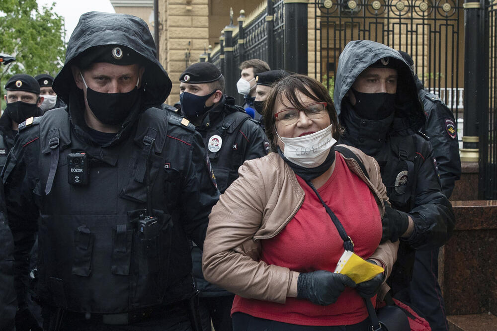 Detalj sa protesta u Moskvi, Foto: Beta/AP