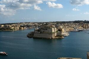 Malta – the stone navel of the Mediterranean