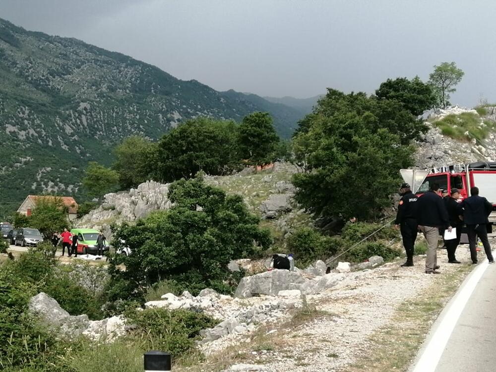 Sa mjesta nesreće