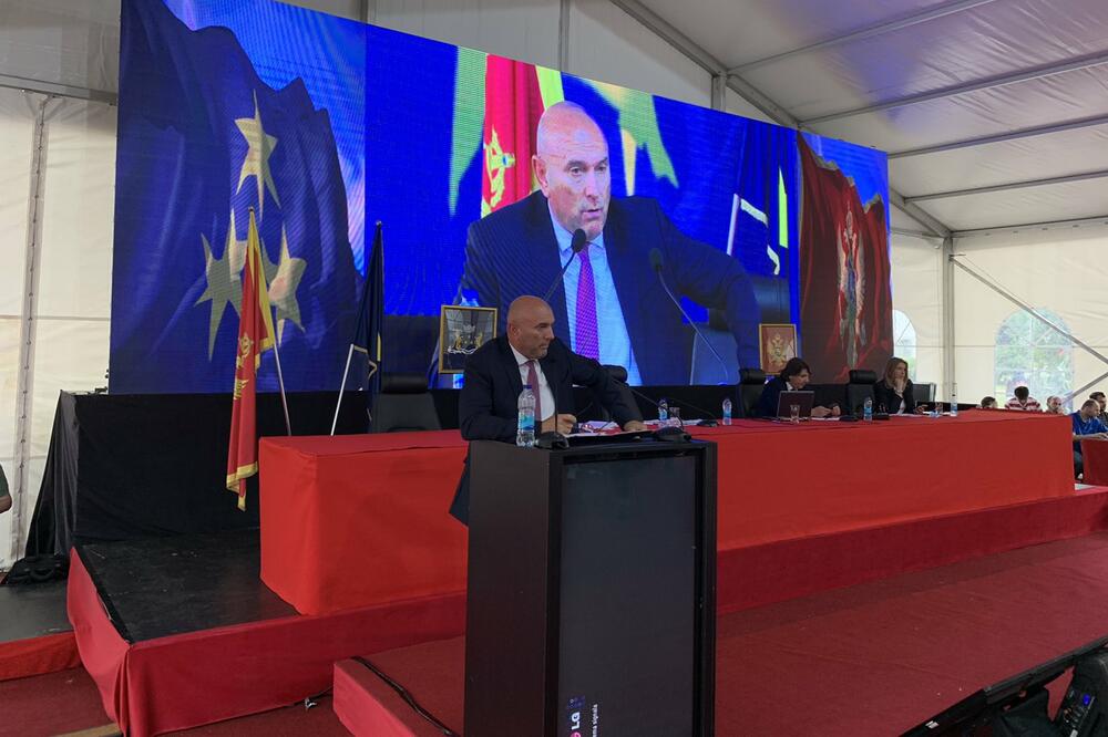 Carević na sjednici SO Budva, Foto: Vuk Lajović