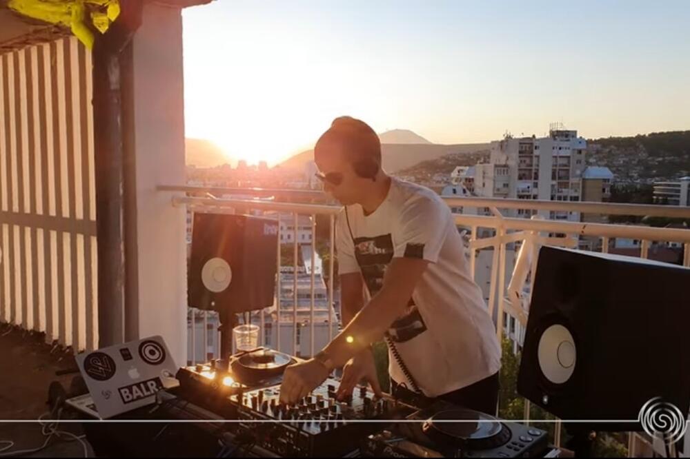 Novak Radulović u prvoj epizodi “Spotlighta”, Foto: Screenshot/Youtube