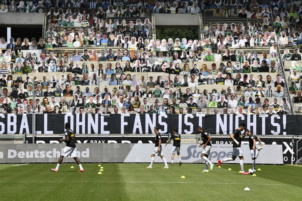 Na stadionu u Menhengladbahu veliki broj navijača je iskoristio mogućnost virtuelnih ulaznica, Foto: Flashscore.com