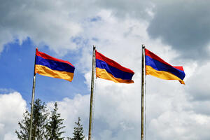 Jermenski premijer objavio da je inficiran koronavirusom