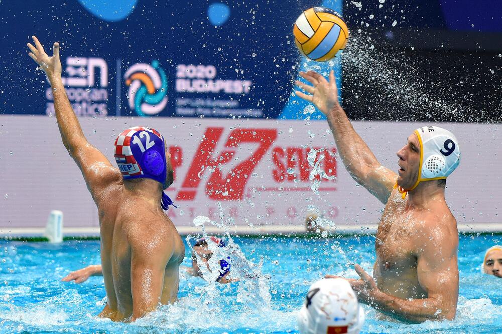 Aleksandar Ivović na meču sa Hrvatskom na EP, Foto: Aleksandra Krupanič